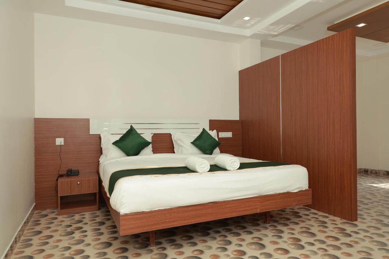 Готель Delano Residency Kaliyal Екстер'єр фото