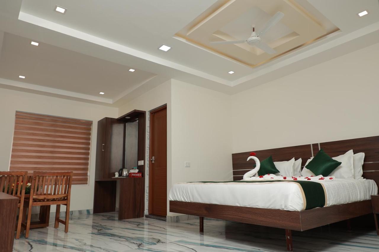 Готель Delano Residency Kaliyal Екстер'єр фото